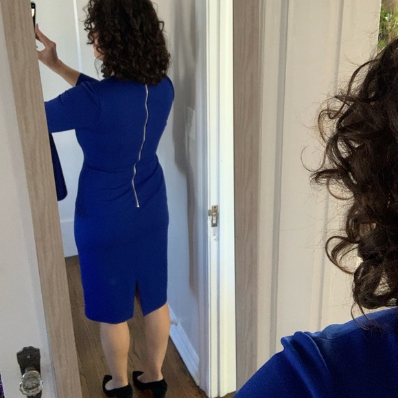 EUC Maggy London Long Bell Sleeve Sheath Dress LIKE NEW - Picture 7 of 9